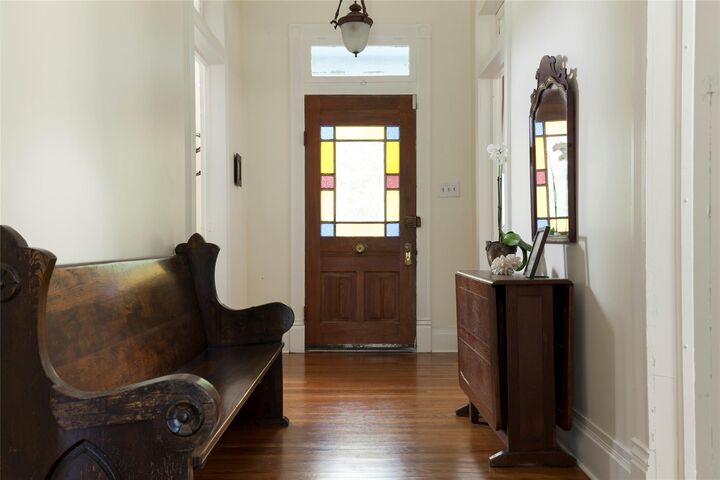 Property Photo:  2419 Avenue L  TX 77550 