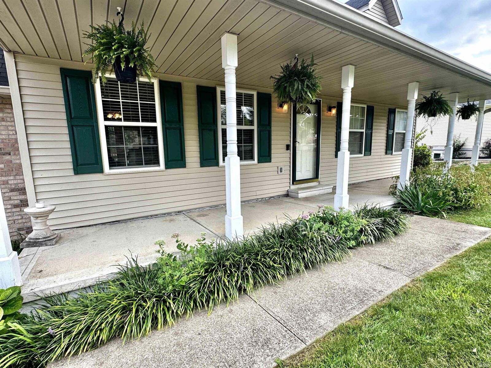Property Photo:  1213 W Woodhill Drive  IN 47403 