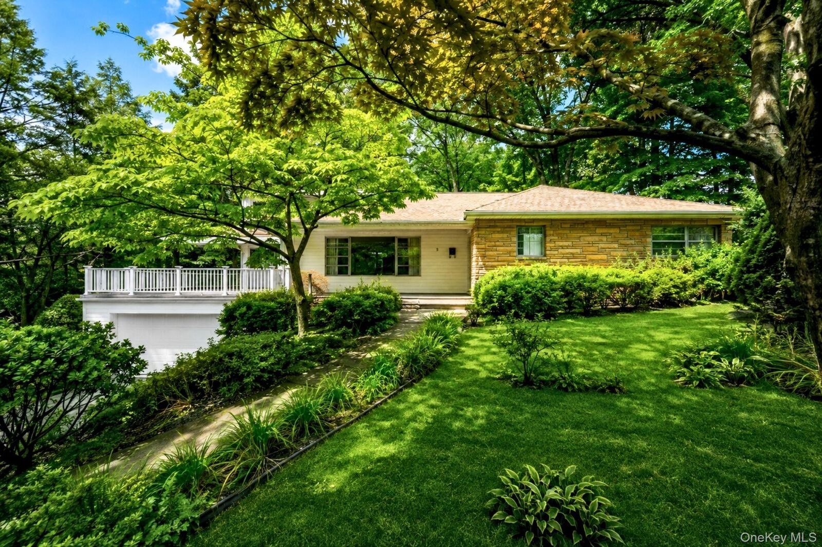 Property Photo: 5 Lakeview Avenue NY 10591