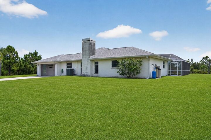 Property Photo:  5300 Cypress Grove  FL 33982 