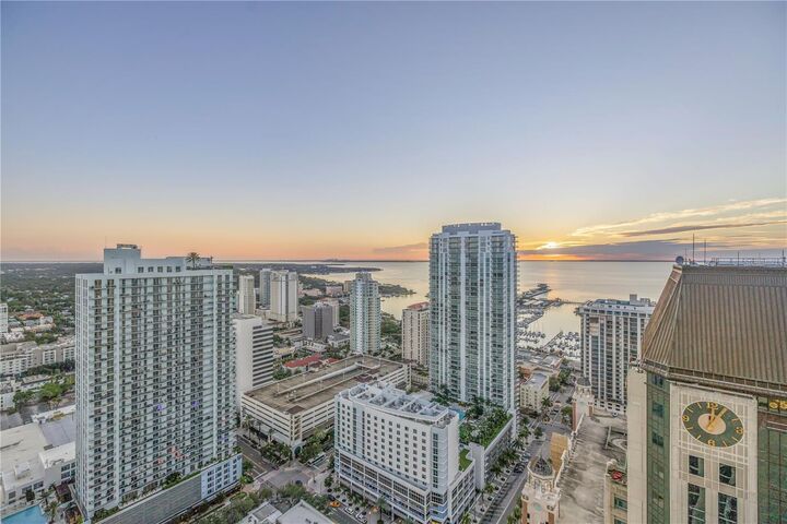 Property Photo:  275 1st Avenue S 3704  FL 33701 