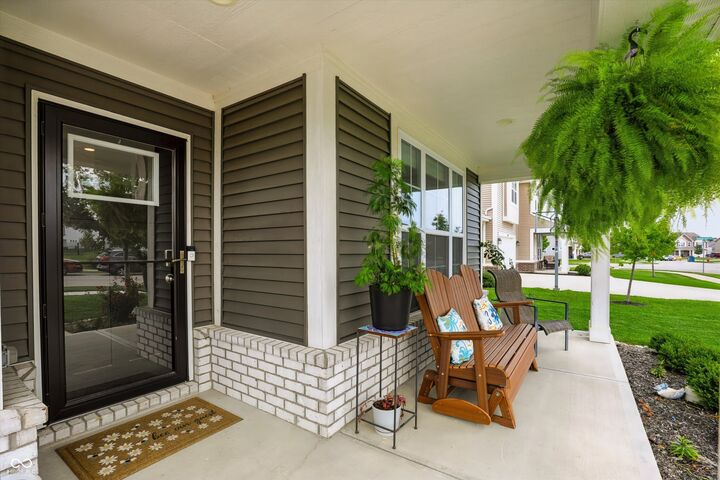 Property Photo:  20 Mandon Court  IN 46034 
