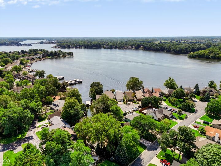 Property Photo:  1536 Northport Drive  IN 46034 