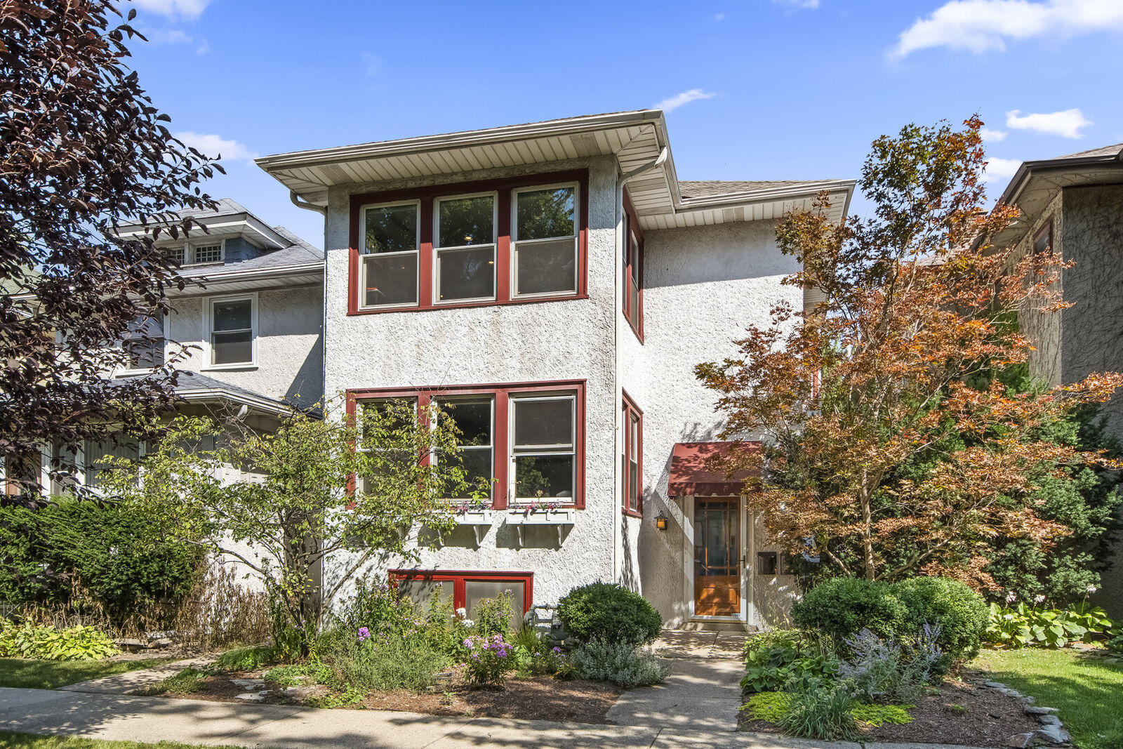 Property Photo:  642 S Lombard Avenue  IL 60304 