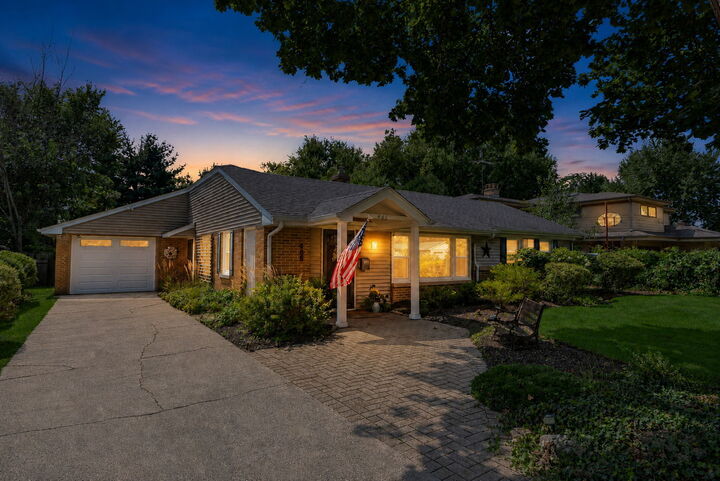 Property Photo: 485 Porter Avenue IL 60014