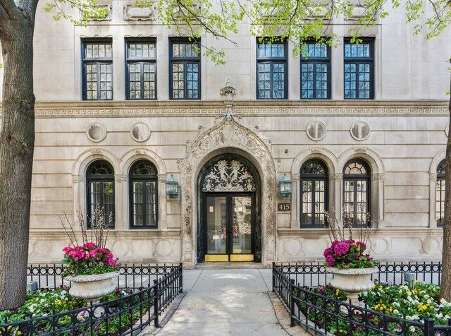 Property Photo: 415 W Aldine Avenue 6A IL 60657