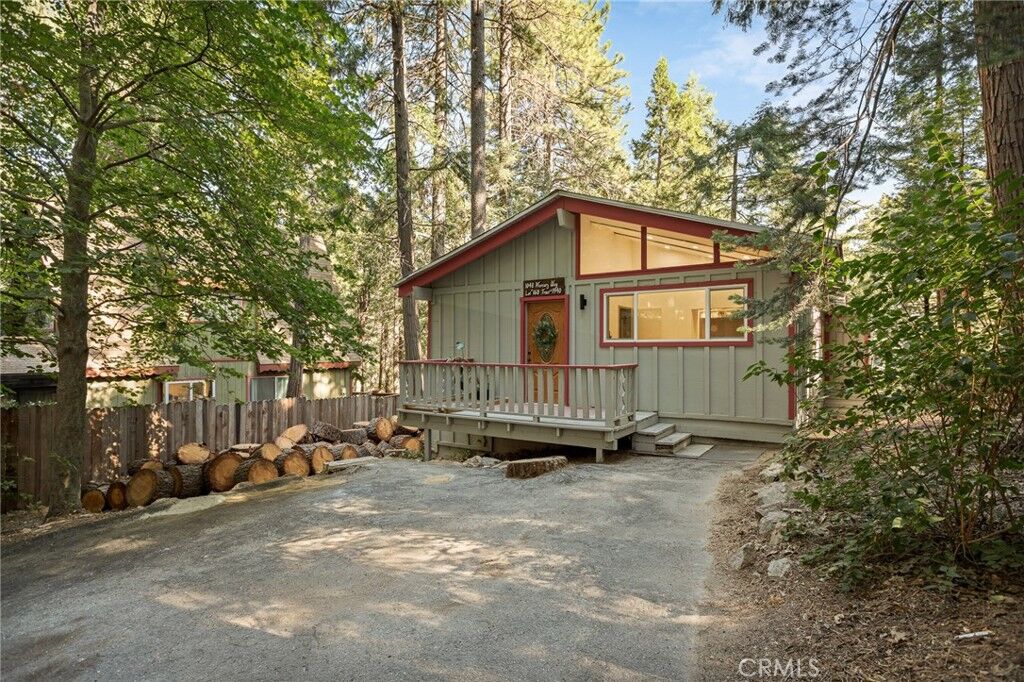 Property Photo:  1048 Mercury  CA 92325 