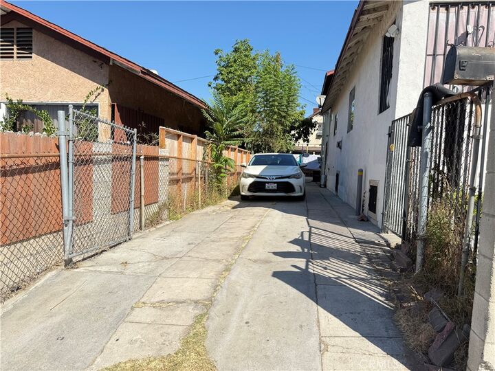 Property Photo:  2693 Merced Street  CA 90065 
