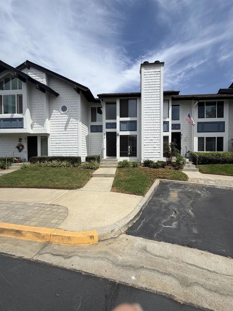 Property Photo:  874 Marigold Court  CA 92011 