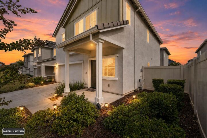 Property Photo: 3859 Roseparke Way CA 95834