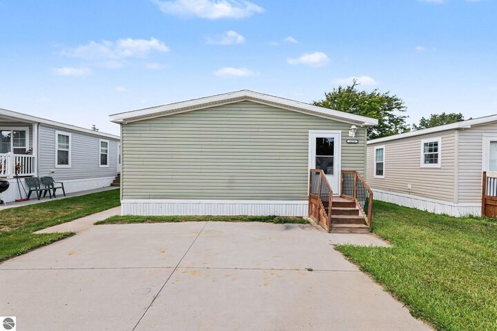 Property Photo:  1254 Concord  MI 48858 