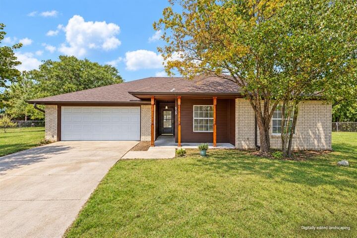 Property Photo:  625 Linda Court  TX 76058 