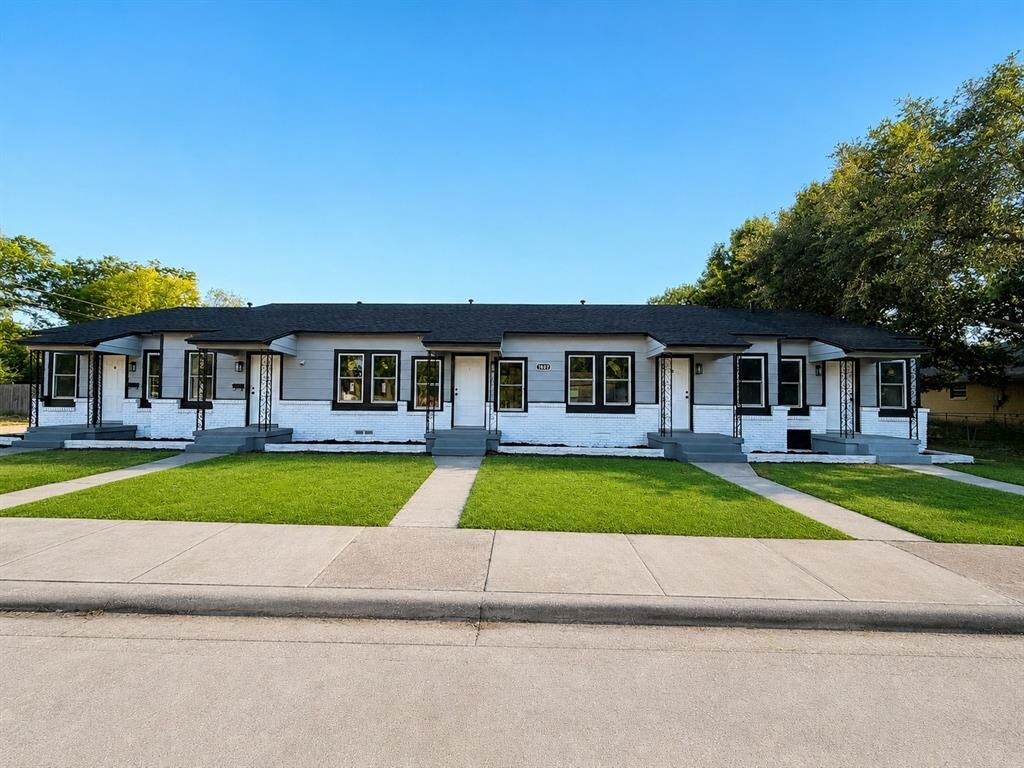 Property Photo:  1607 M Avenue  TX 75074 