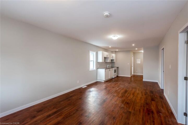 Property Photo:  104 Beach Road A  ON L8L 3Z9 