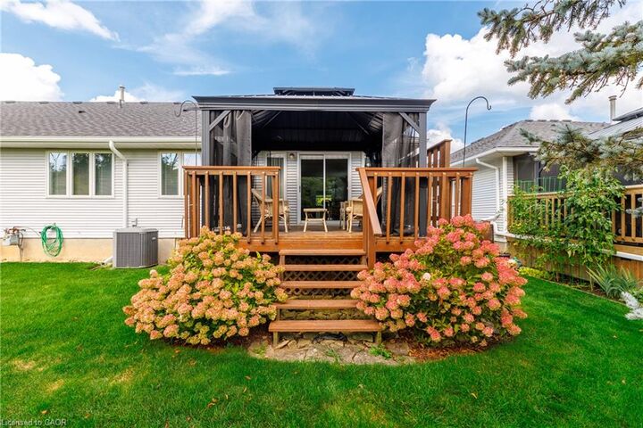 Property Photo:  24 Garden Drive 12  ON L0R 2A0 