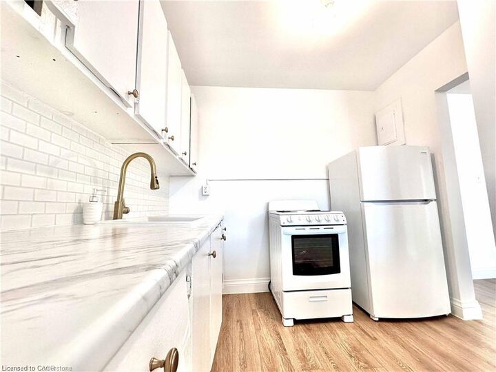 Property Photo:  37 Mericourt Road 305  ON L8S 2N5 