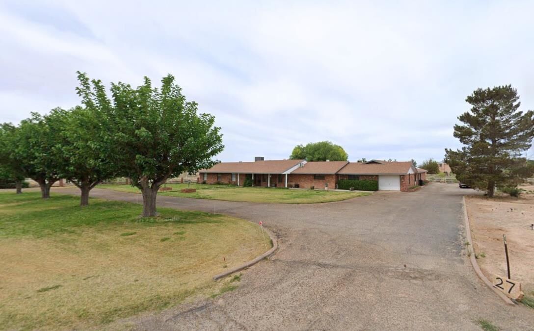 Property Photo:  27 Camino Bonita Vista  NM 88310 