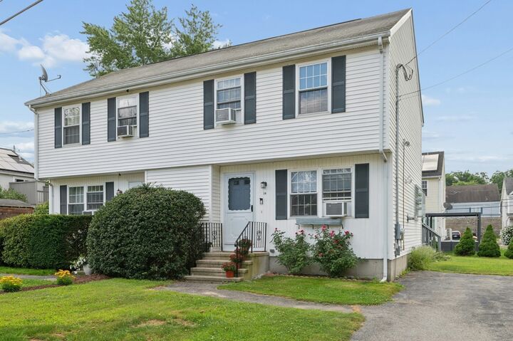 Property Photo: 14 Phoenix St MA 01604
