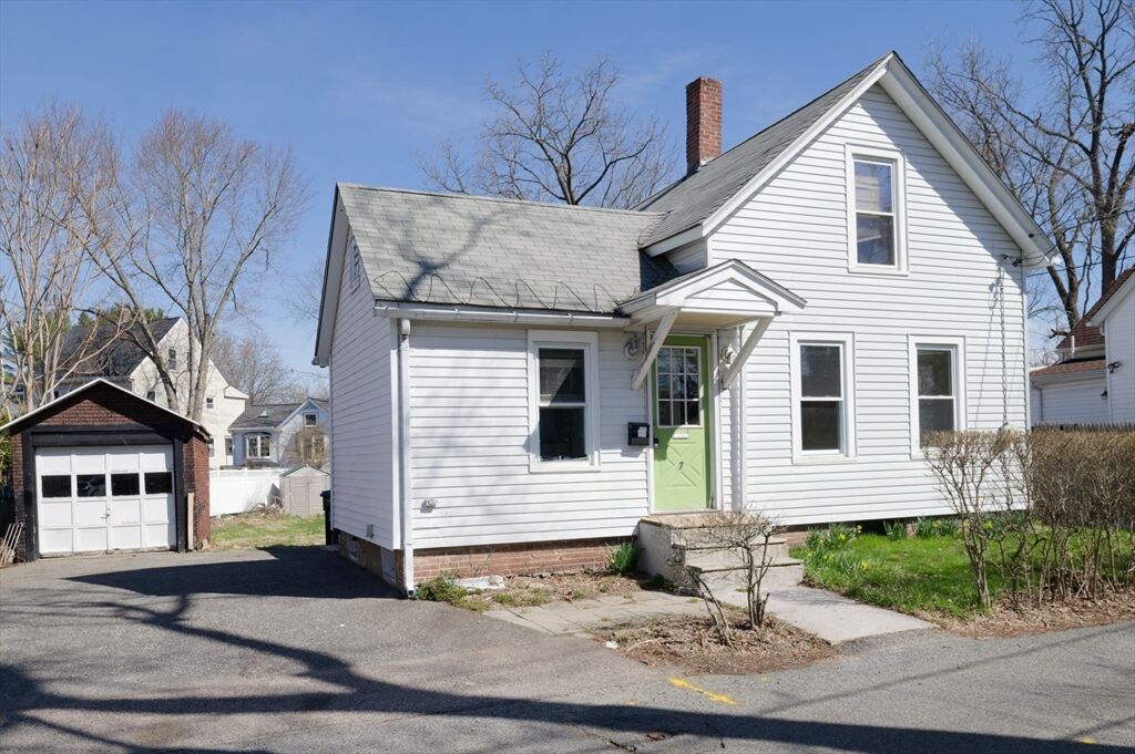 Property Photo:  7 Cross St  MA 01760 