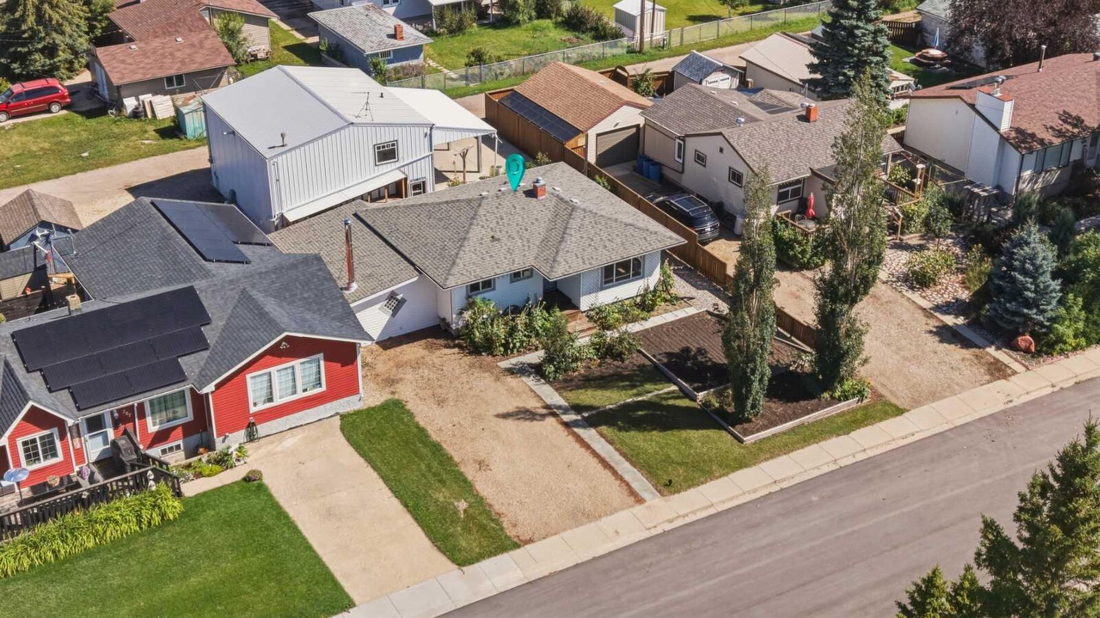 Property Photo: 209 Center S AB T0M 1J0