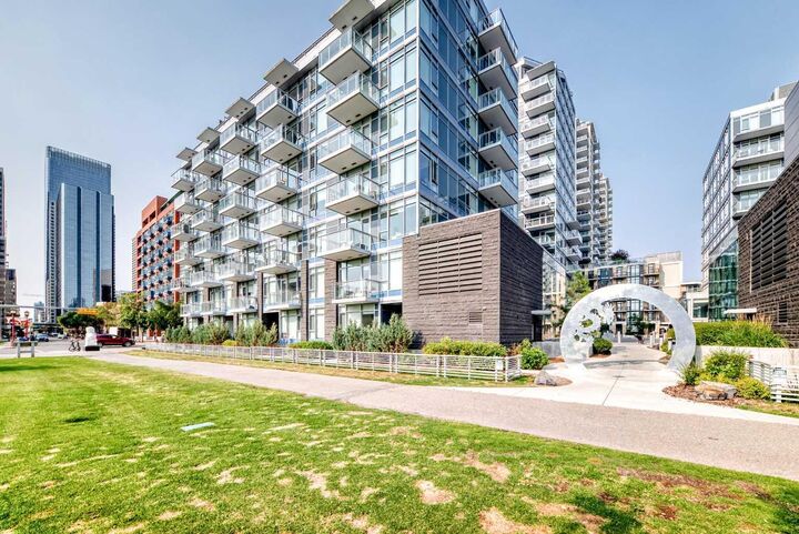 118 Waterfront Court SW 803 — photo 1