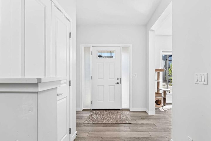 Property Photo: 76 Magnolia Grove SE AB T3M 3E5