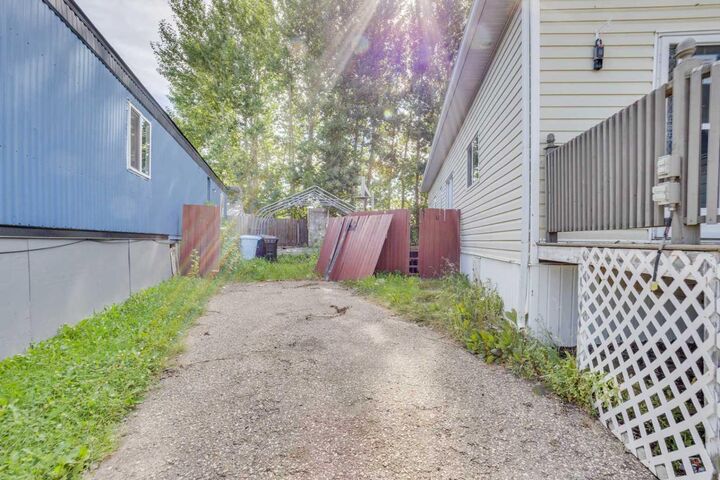 Property Photo: 144 Greenfield Place AB T9H 2M1