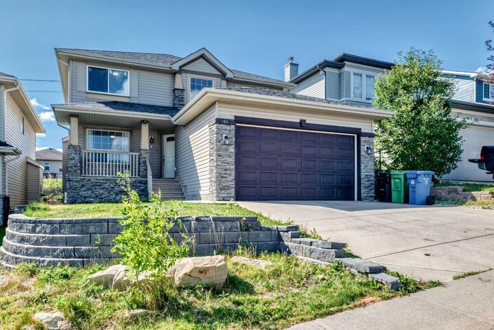 186 Panamount Drive NW — photo 1