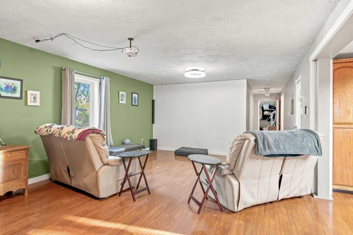 Property Photo:  704079 Range Road 93  AB T0H 3S0 