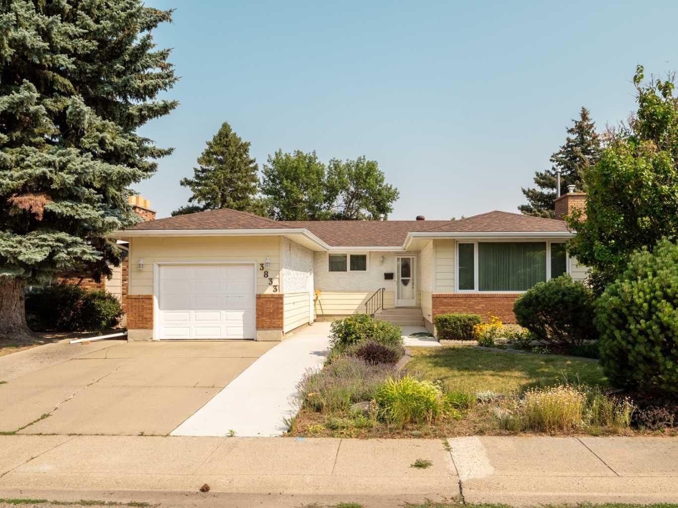 Property Photo:  3833 Pebble Place S  AB T1K 3V1 