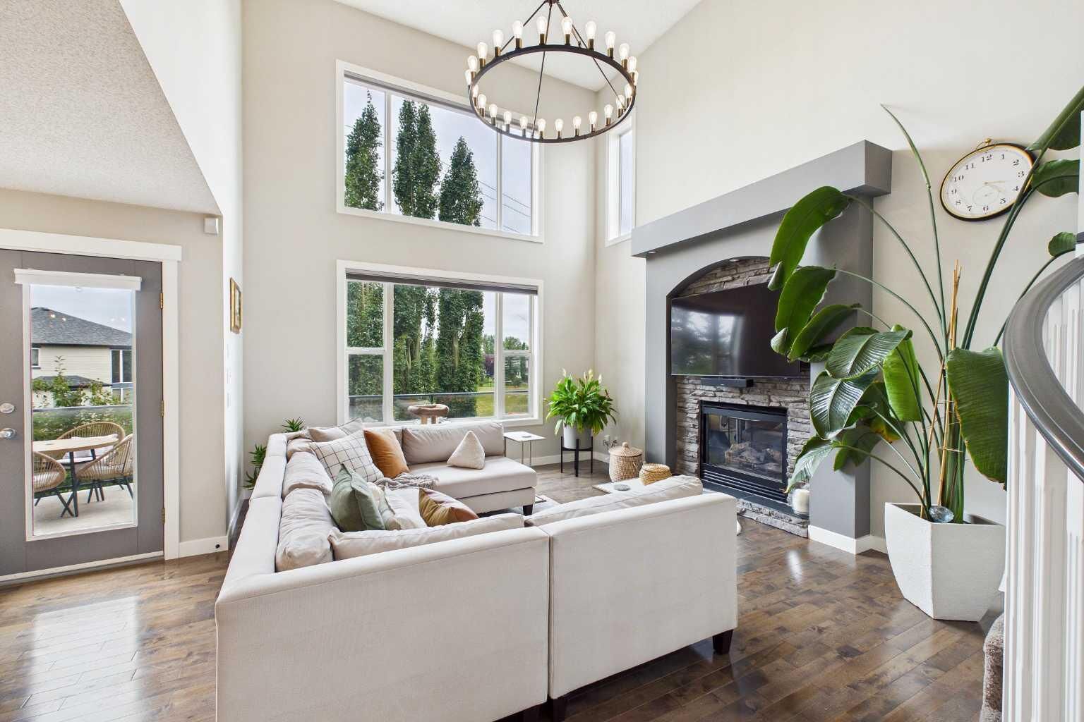 Property Photo: 51 Panamount Heights NW AB T3K 5T2