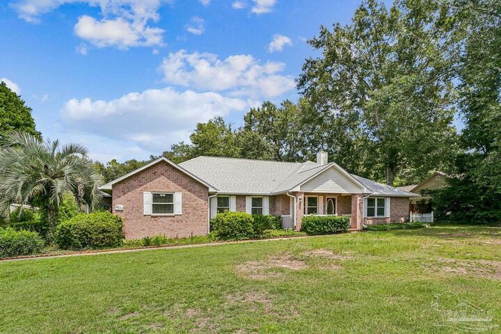 Property Photo: 5365 Morgan Ridge Dr FL 32570