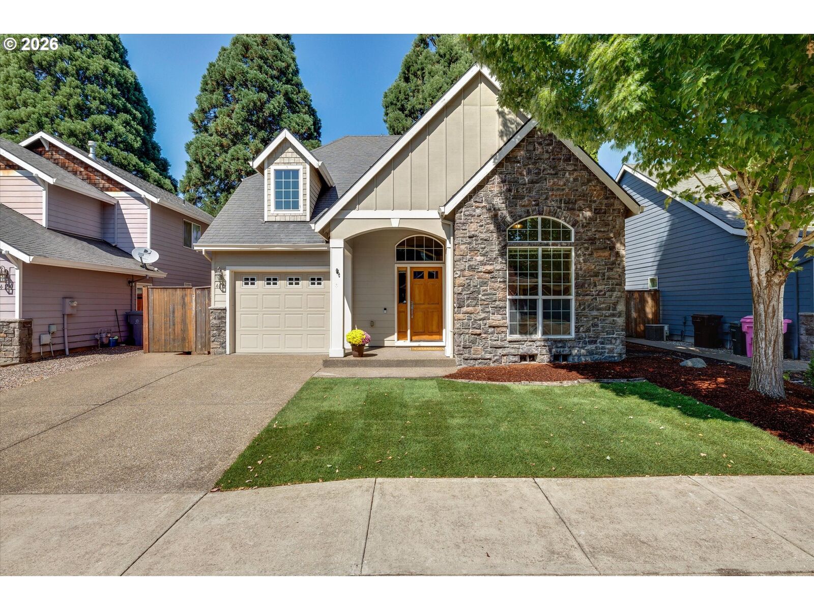 Property Photo: 410 SW 14th Ct OR 97013