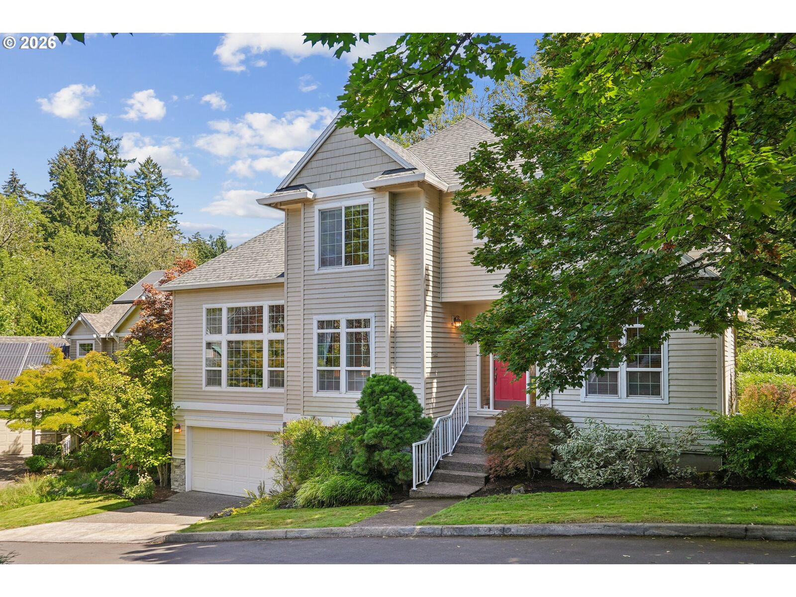 Property Photo:  6209 SW Canby St  OR 97219 
