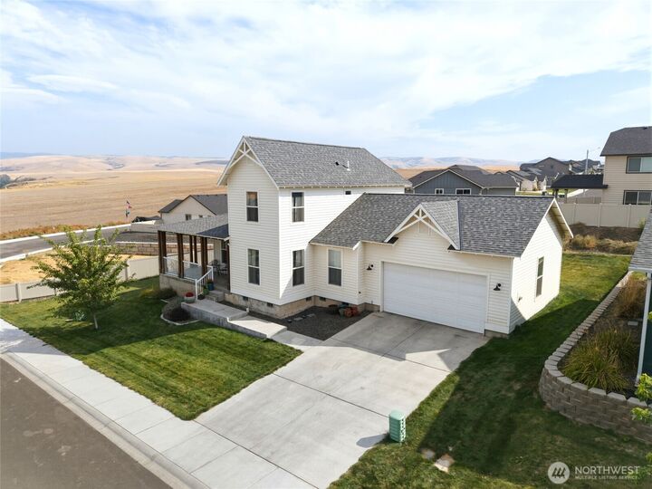 Property Photo:  10  Lewis Circle  OR 97862 