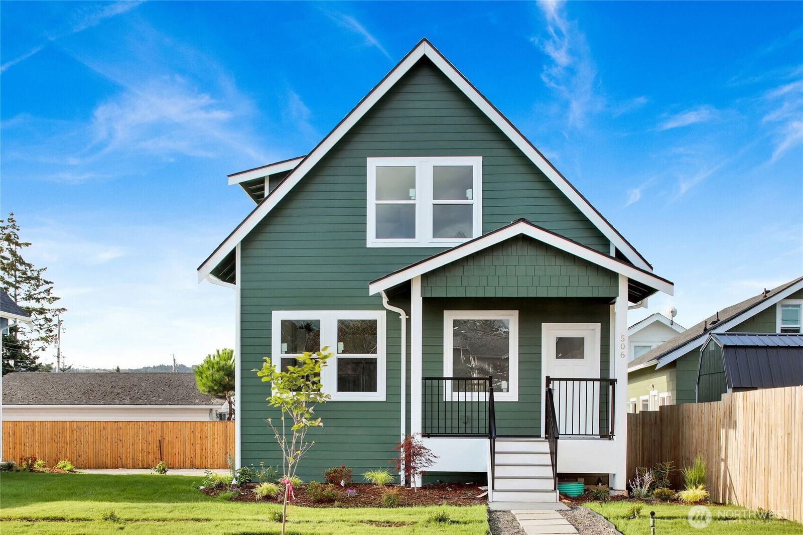 Property Photo:  506  Alabama Street  WA 98225 