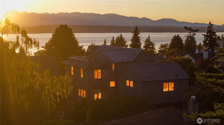 Property Photo: 4021 & 4023 W Raye Street WA 98199