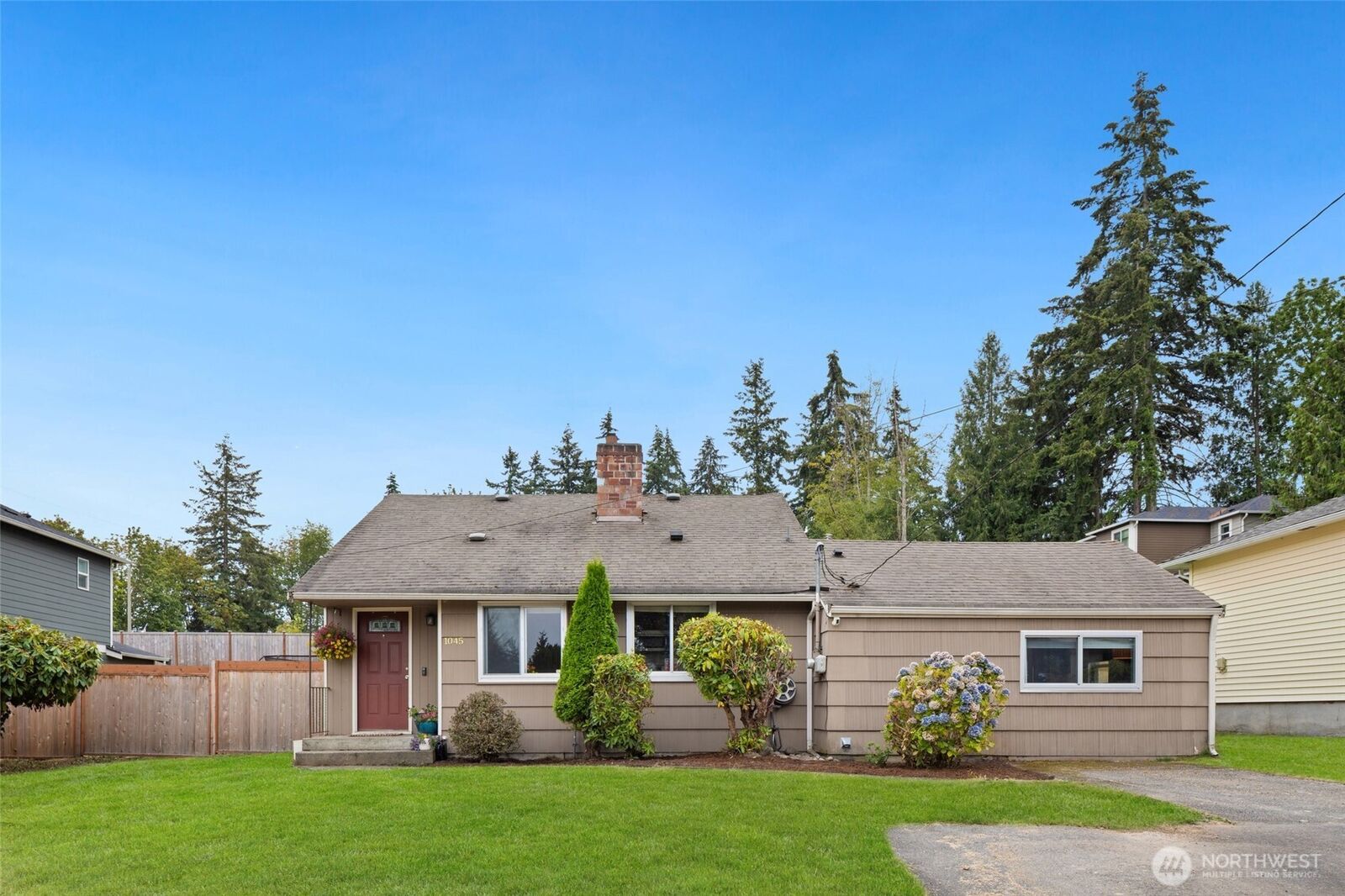 Property Photo: 1045 S 197th Street E WA 98148