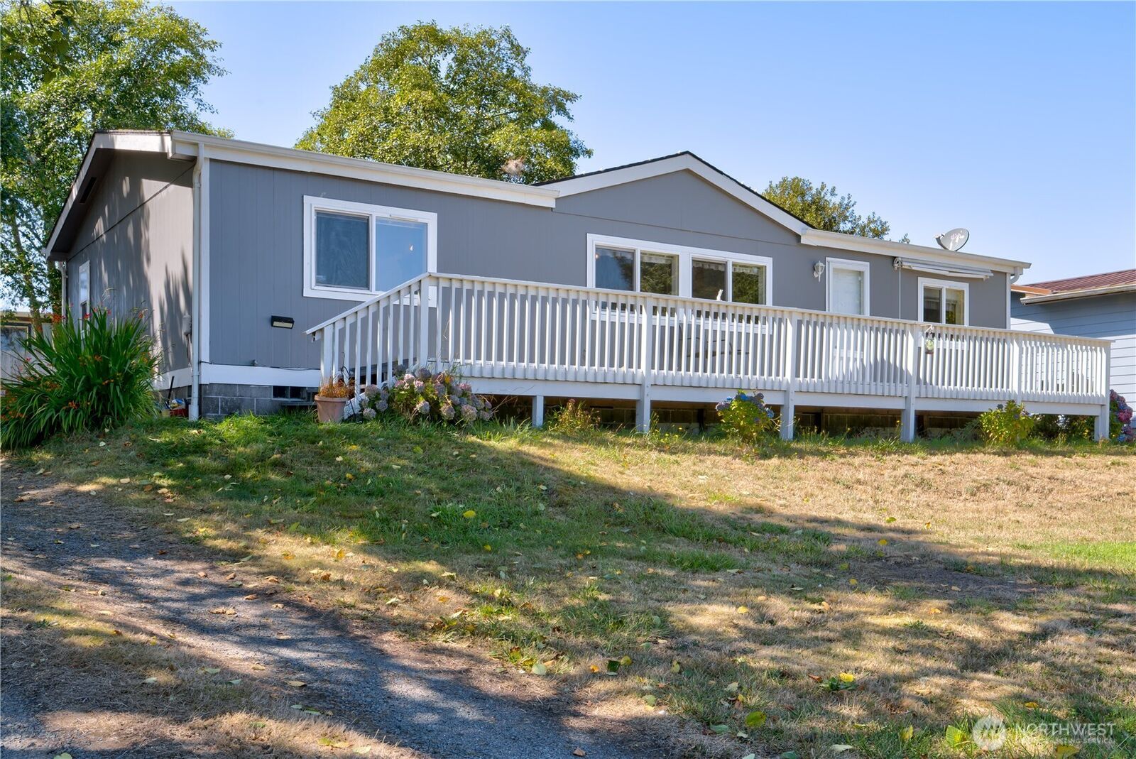 Property Photo:  24307  Birch Place  WA 98640 