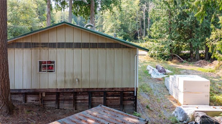 Property Photo: 3016 Camp 2 Road WA 98284