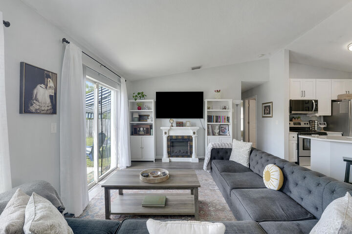 Property Photo:  572 SW Bacon Terrace  FL 34953 