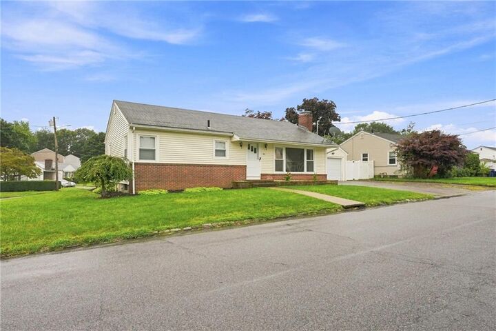 Property Photo:  36 Brookfield Drive  RI 02920 