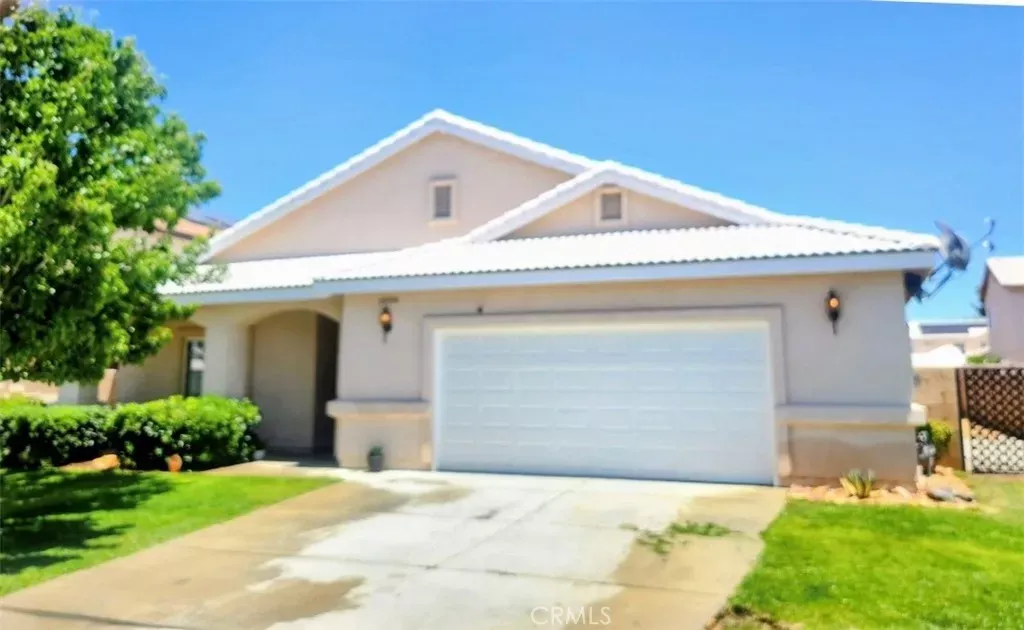 Property Photo: 43934 Amy Court CA 93535