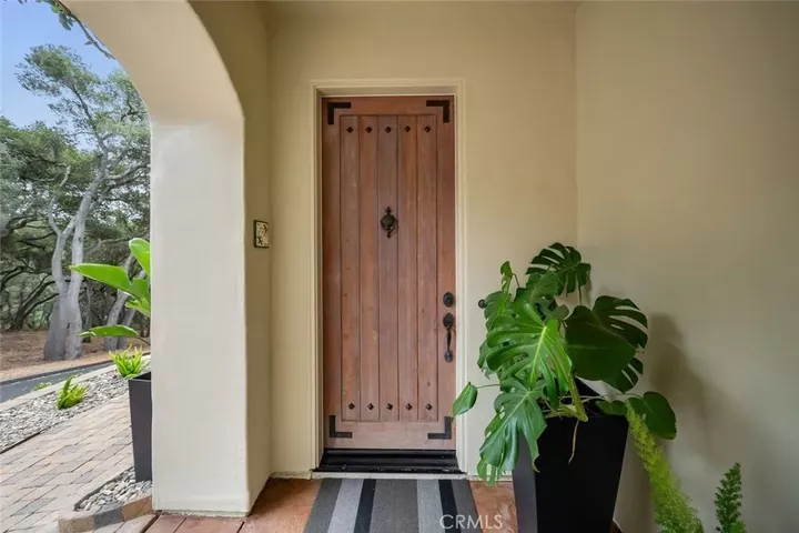 Property Photo:  2940 Night Hawk Way  CA 93424 