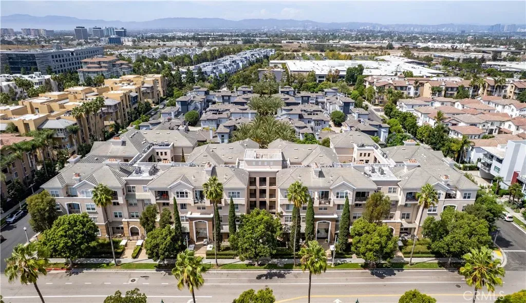 Property Photo:  13075 Pacific Promenade 109  CA 90094 