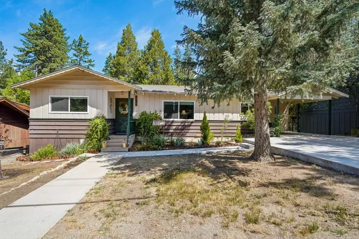 Property Photo: 54700 S Circle Drive CA 92549