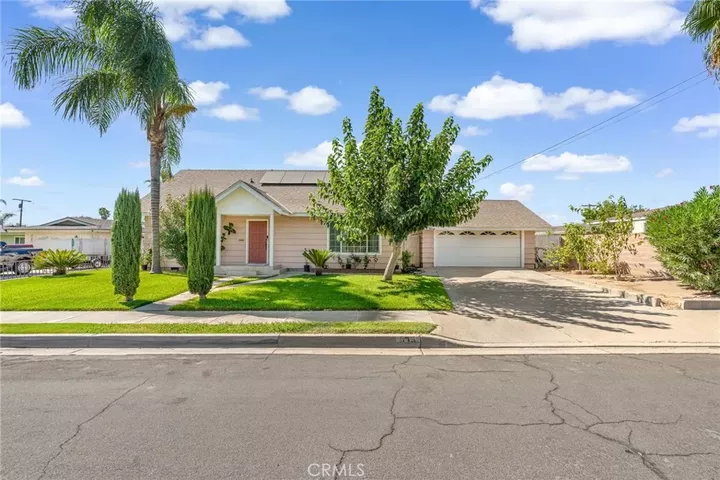 Property Photo:  535 E Valencia Street  CA 92376 