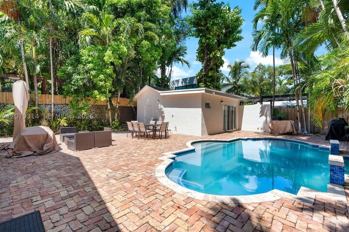 Property Photo: 2465 Inagua Ave FL 33133