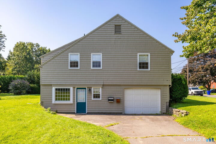 Property Photo:  8 Old Pewter Lane  CT 06109 