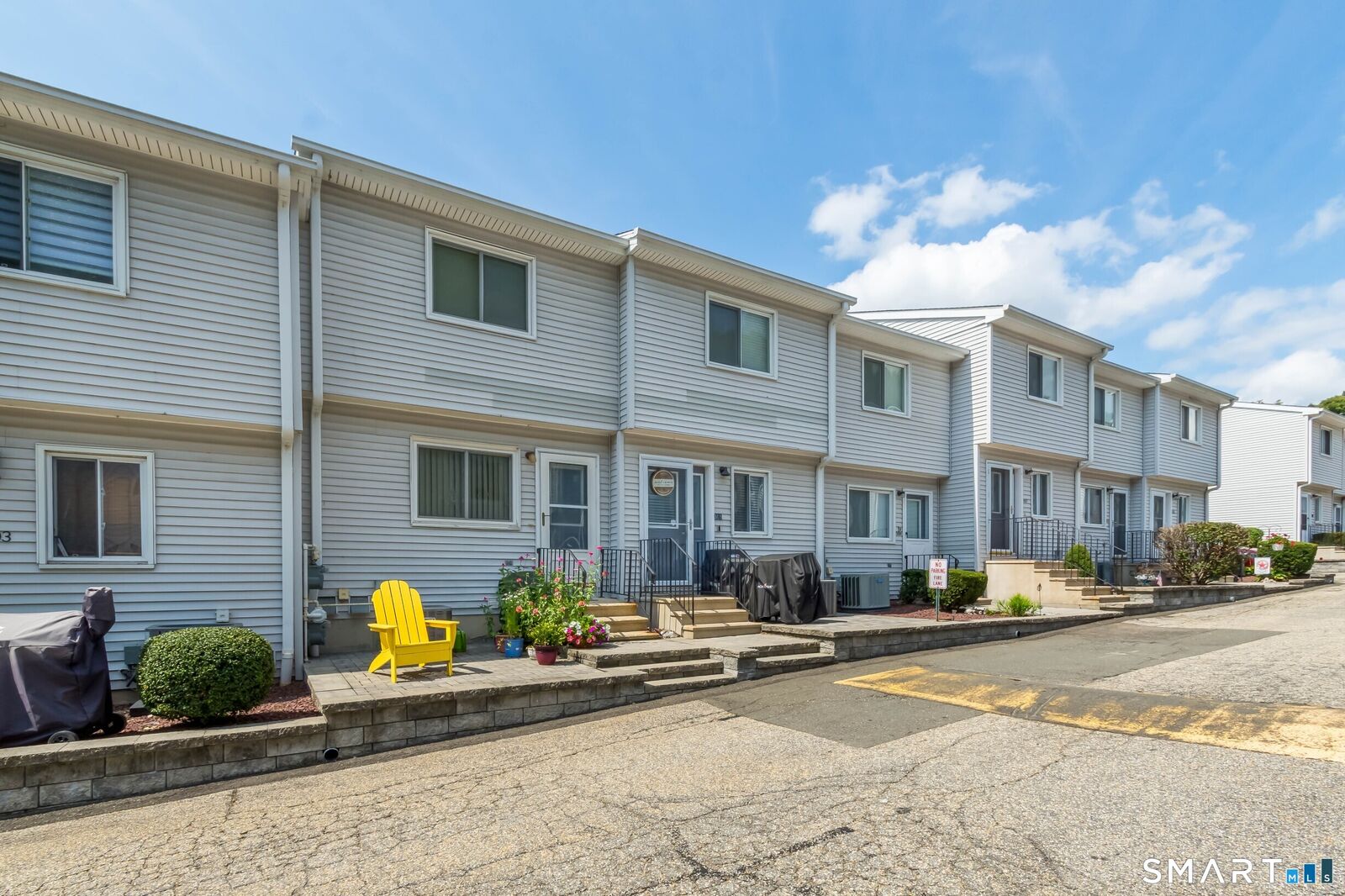 Property Photo:  273 Derby Avenue 305  CT 06418 
